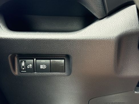Used 2024 Toyota RAV4 XLE FWD image 18