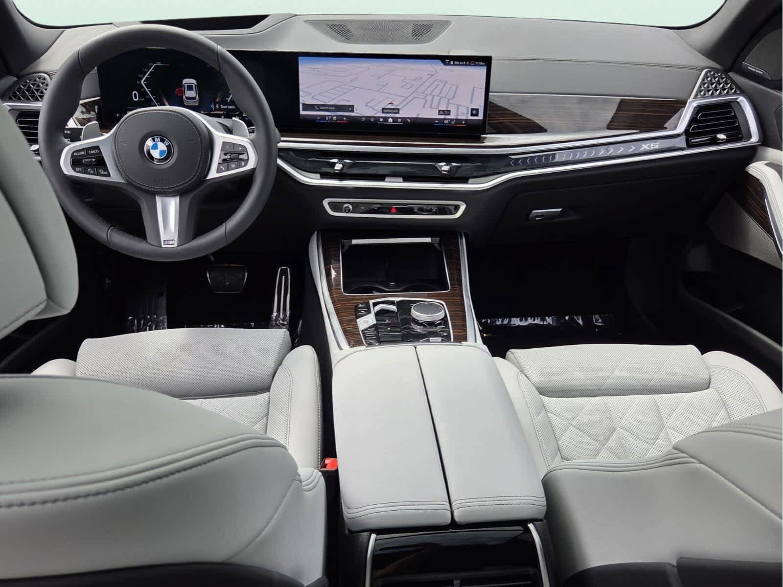 Used 2026 BMW X5 sDrive40i w/ M Sport Package RWD image 14