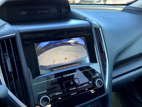 Used 2019 Subaru Crosstrek 2.0i w/ Eyesight System image 25