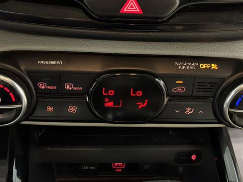 Used 2020 Kia Soul EX FWD image 20