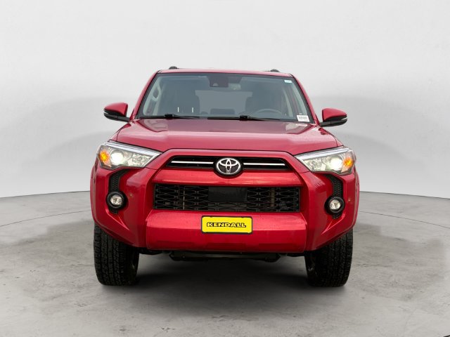 Used 2022 Toyota 4Runner SR5 Premium AWD/4WD image 2