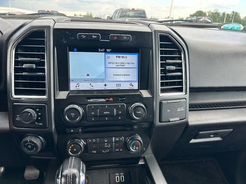 Used 2016 Ford F150 XLT w/ Equipment Group 302A Luxury AWD/4WD image 23