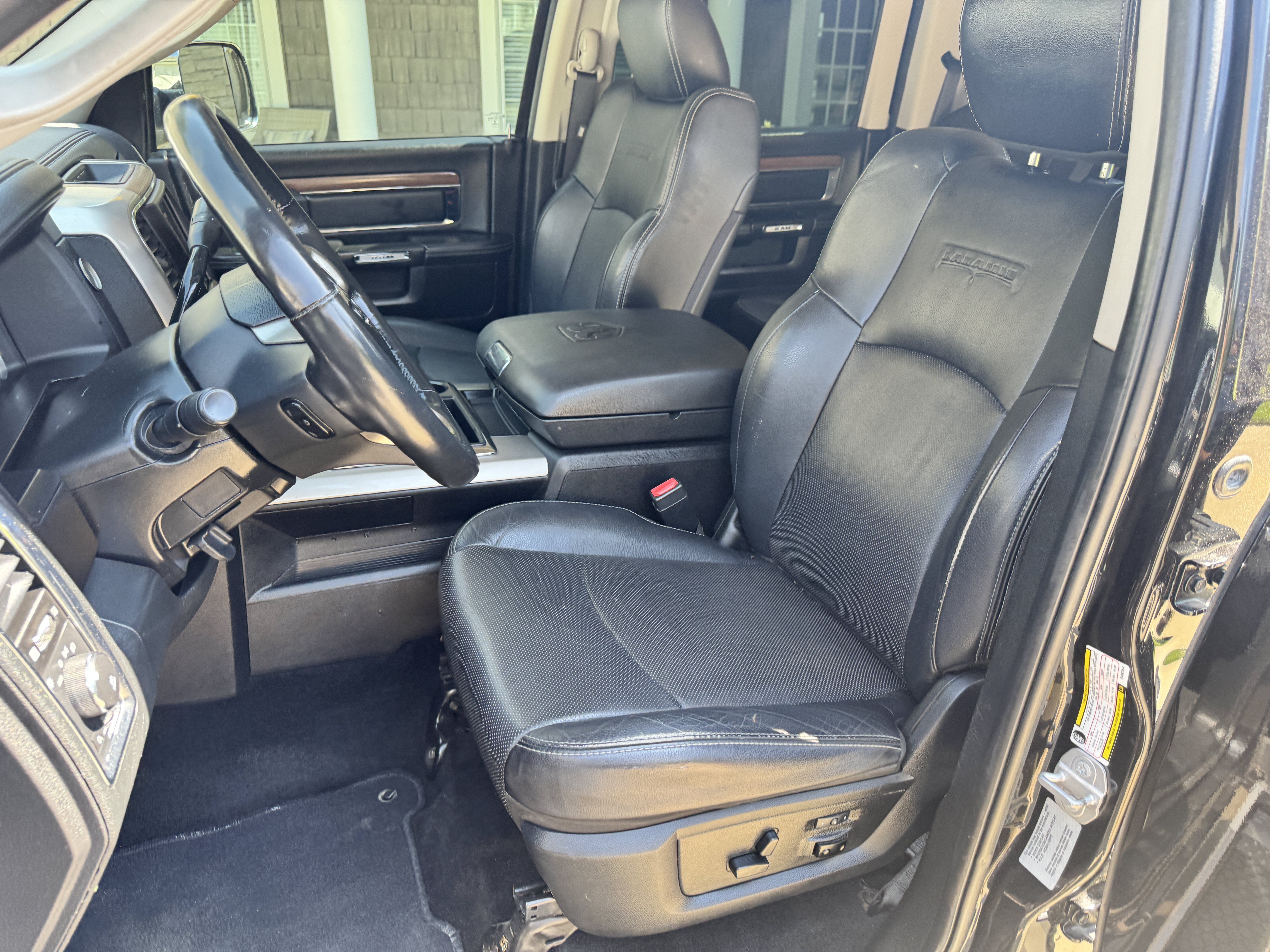 Used 2015 RAM 2500 Laramie w/ Snow Chief Group AWD/4WD image 15