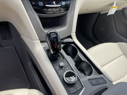 New 2025 Cadillac XT5 Premium Luxury image 24