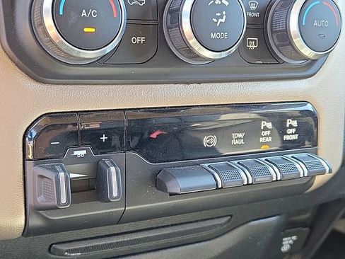 Used 2020 RAM 2500 Laramie AWD/4WD image 17