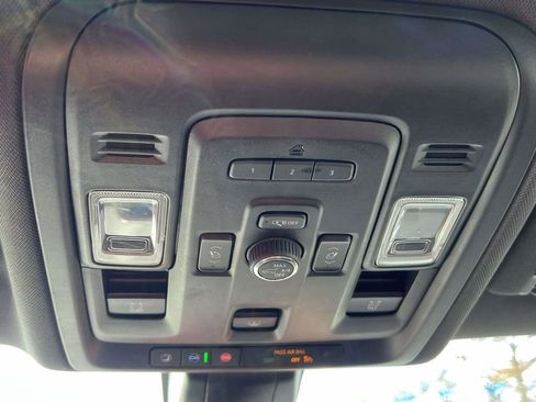 Used 2022 Chevrolet Tahoe LT w/ LT Signature Plus Package image 35