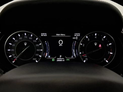 Used 2021 Maserati Levante S AWD/4WD image 8