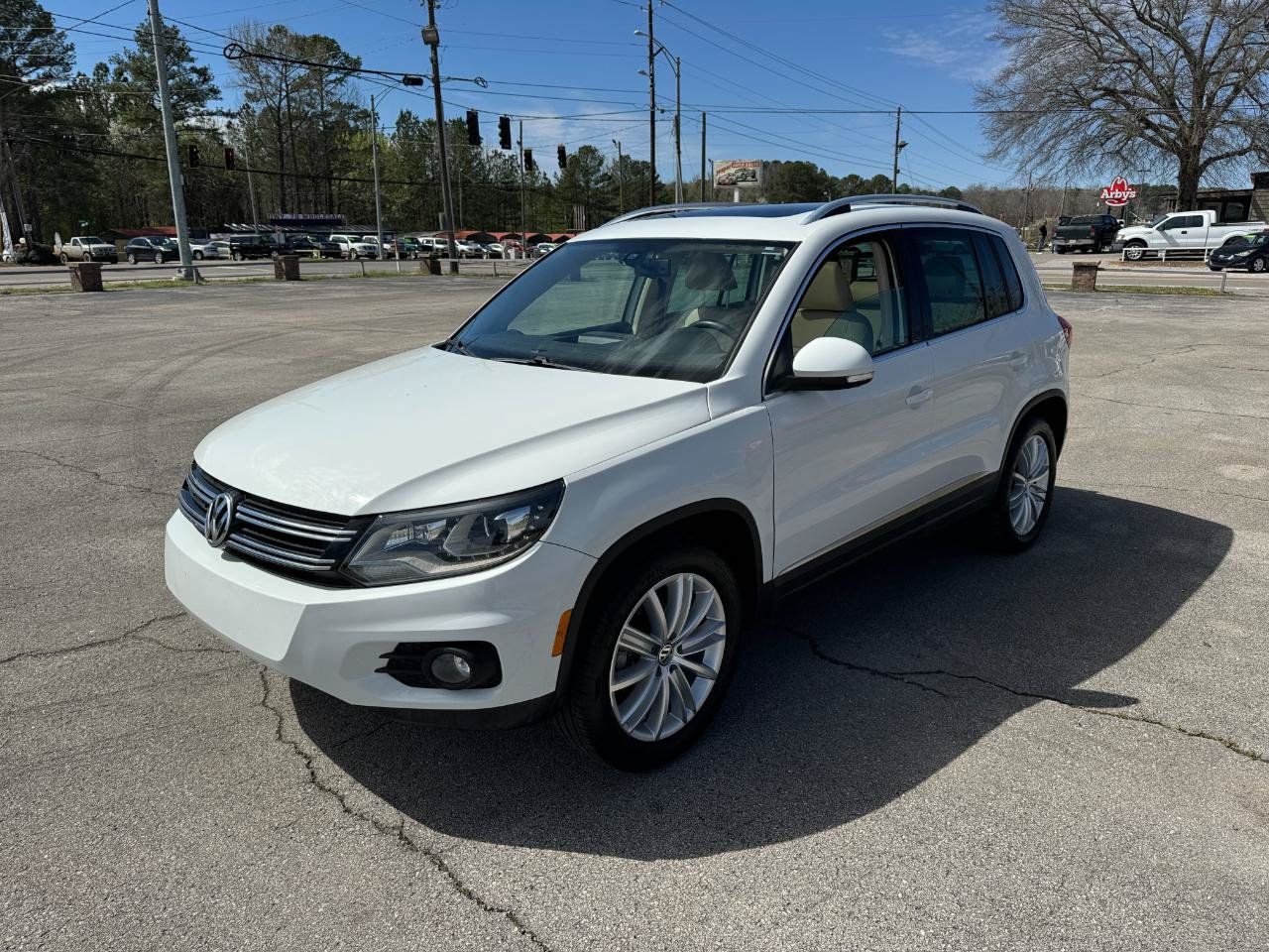 Used 2016 Volkswagen Tiguan SE FWD image 5