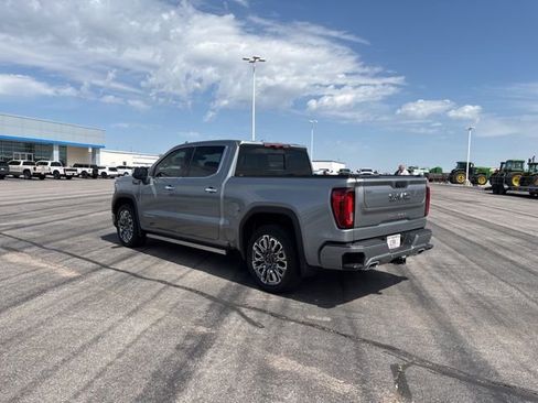 Used 2024 GMC Sierra 1500 Denali Ultimate image 5