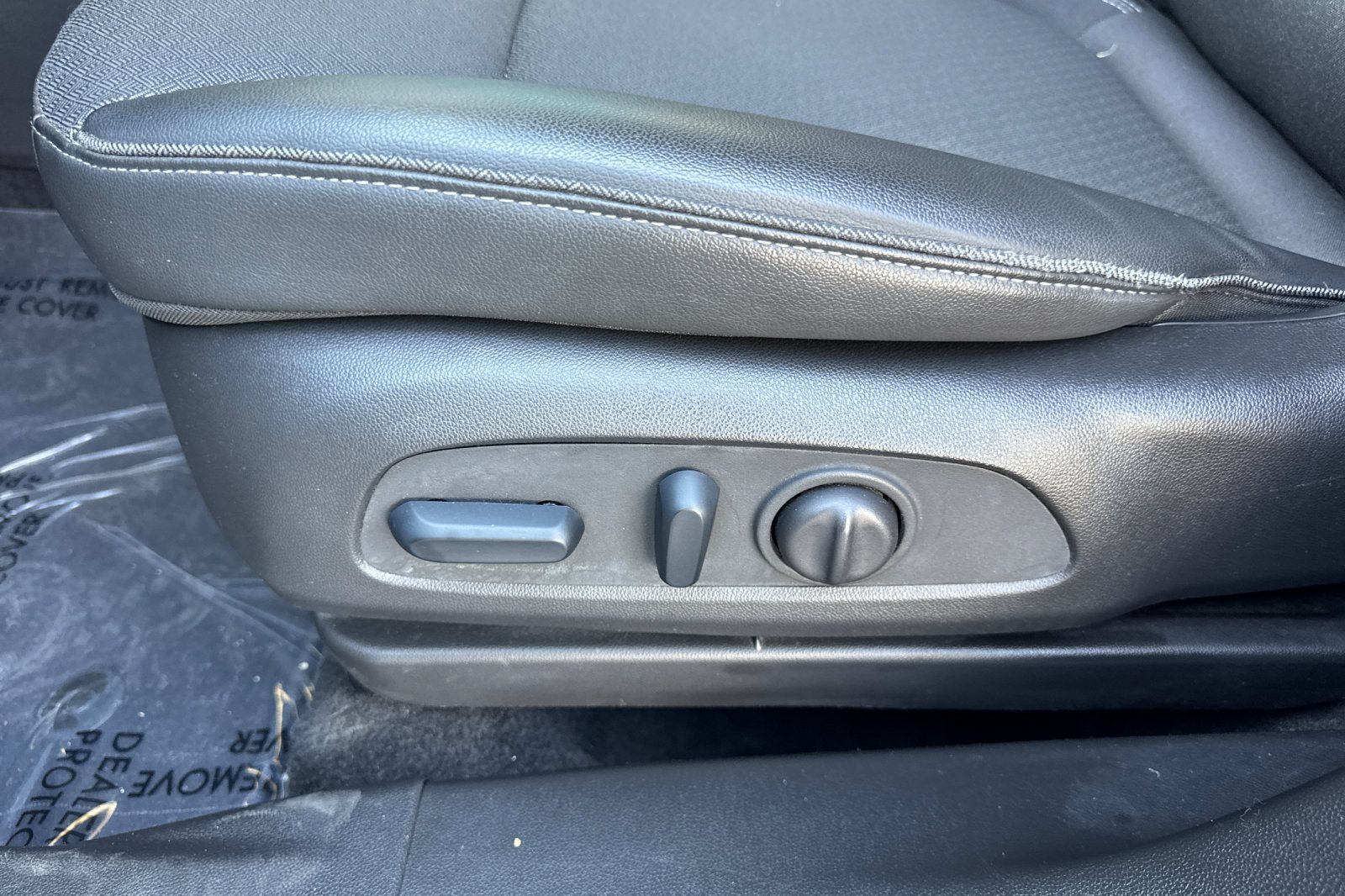 Used 2023 Buick Encore GX Select FWD image 13