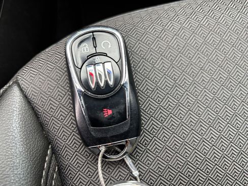 Used 2025 Buick Encore GX Preferred FWD image 24