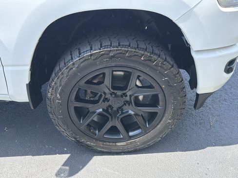 Used 2023 RAM 1500 Laramie AWD/4WD image 23