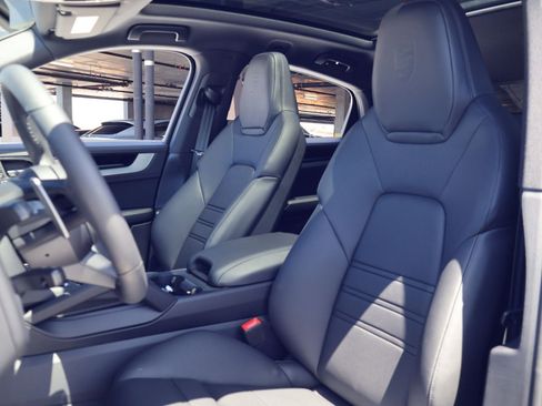New 2026 Porsche Cayenne S AWD/4WD image 5