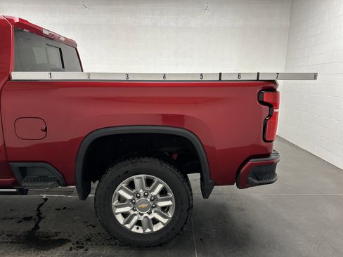 Used 2024 Chevrolet Silverado 2500 High Country w/ Technology Package image 8