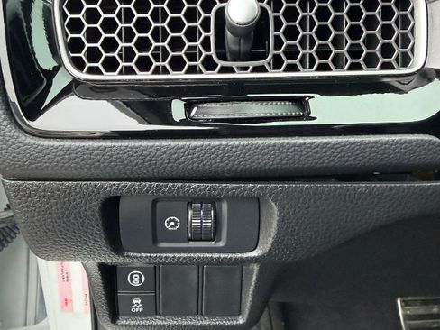 Used 2022 Honda Civic Sport image 21