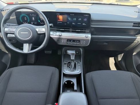Used 2025 Hyundai Kona SEL FWD image 20