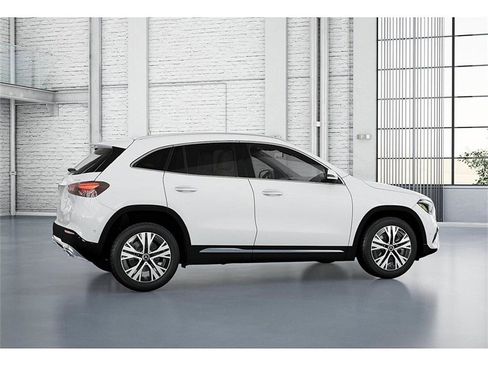New 2026 Mercedes-Benz GLA 250 4MATIC image 18