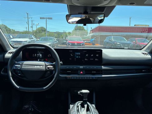 Used 2025 Kia K4 FWD image 33