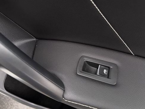 Used 2024 Volkswagen Tiguan Wolfsburg Edition image 42