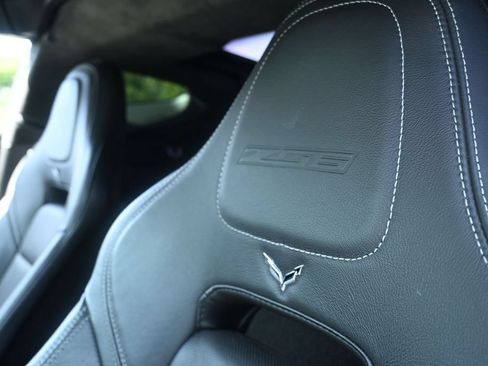 Used 2016 Chevrolet Corvette Z06 w/ 3LZ Preferred Equipment Group RWD image 25