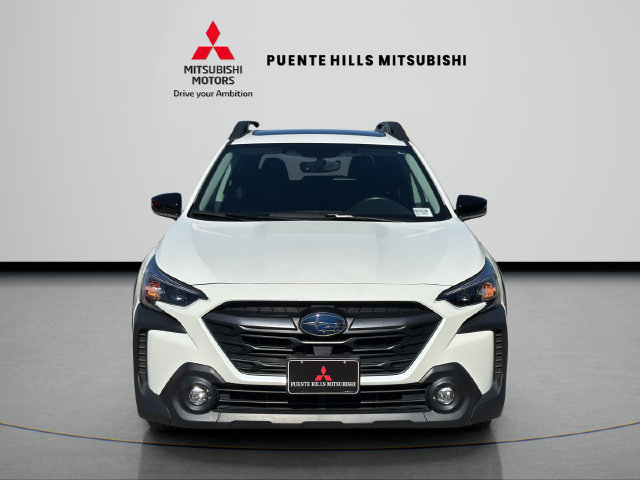 Used 2024 Subaru Outback Premium AWD/4WD image 2