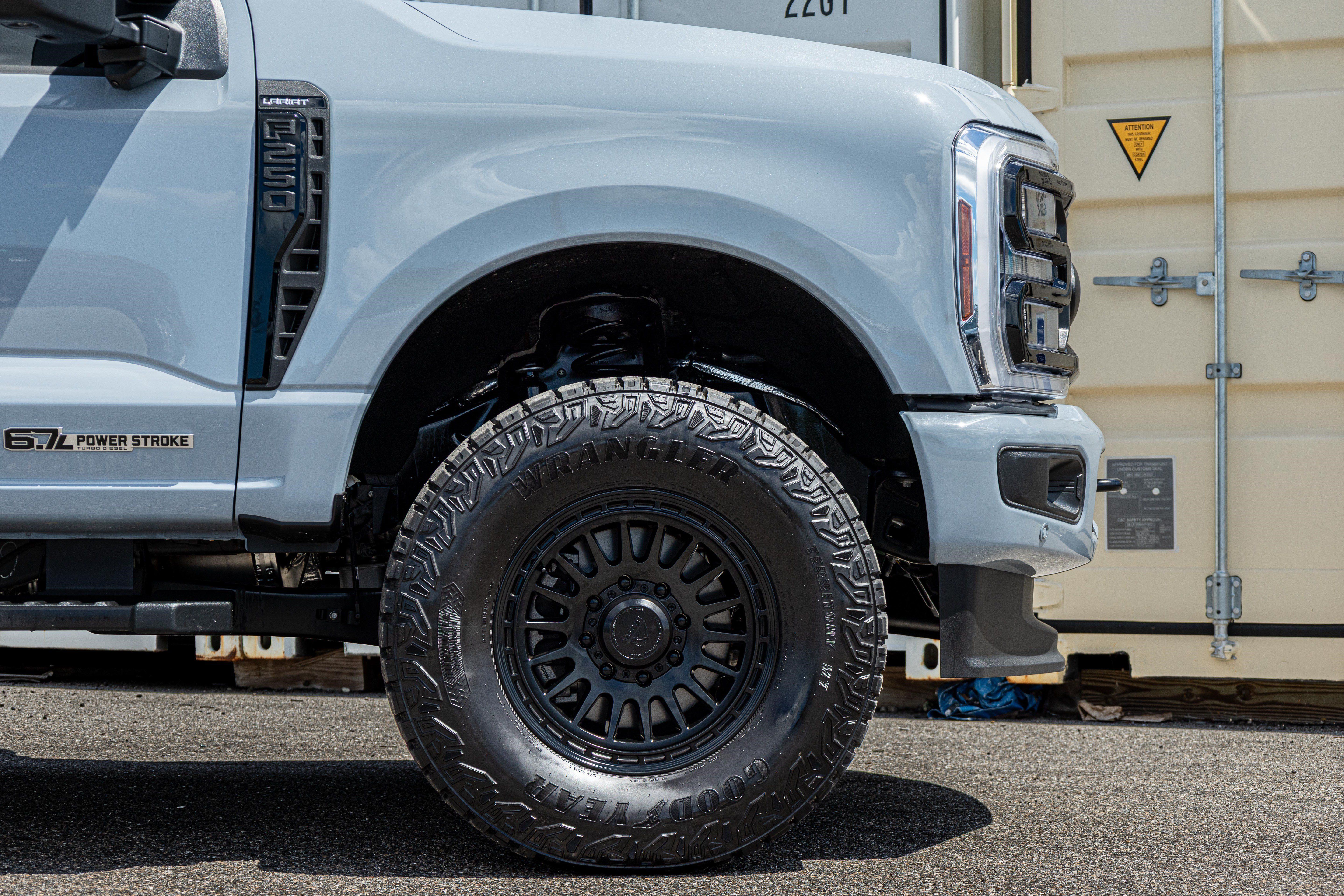 Used 2025 Ford F250 Lariat w/ Lariat Ultimate Package AWD/4WD image 18
