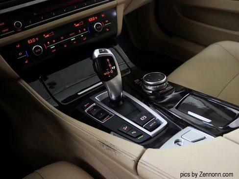 Used 2015 BMW 528i xDrive Sedan image 25