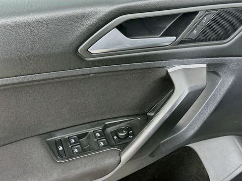 Used 2021 Volkswagen Tiguan S FWD image 15