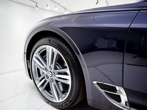 Used 2024 Bentley Continental GT AWD/4WD image 7