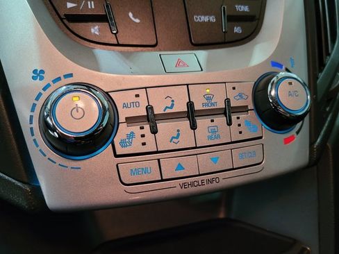 Used 2017 Chevrolet Equinox LT w/ Midnight Edition image 35