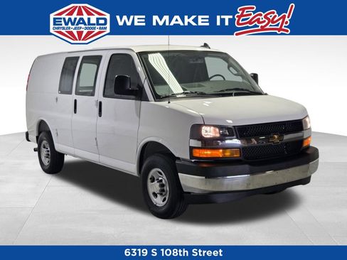 Used 2025 Chevrolet Express 2500 w/ Driver Convenience Package RWD image 1