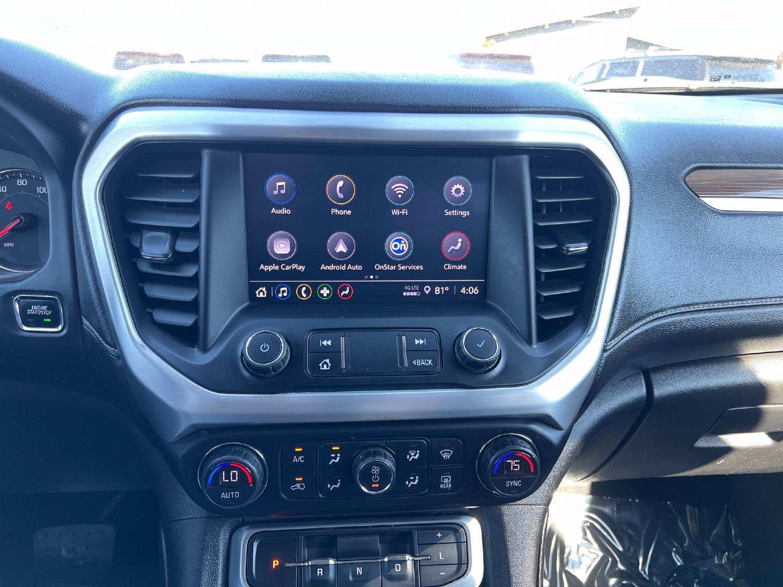 Used 2021 GMC Acadia SLE w/ Driver Convenience Package AWD/4WD image 17