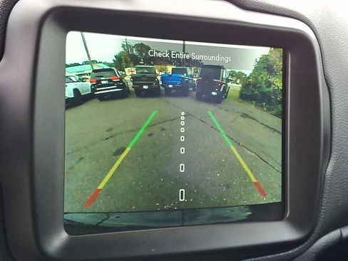 Certified 2023 Jeep Renegade Altitude image 25