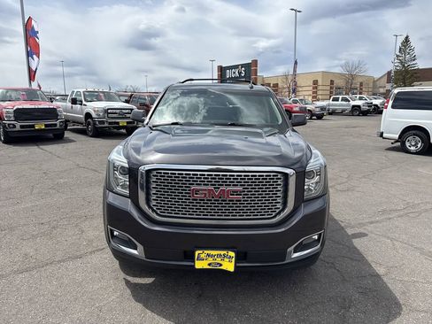 Used 2017 GMC Yukon XL Denali w/ Open Road Package AWD/4WD image 3