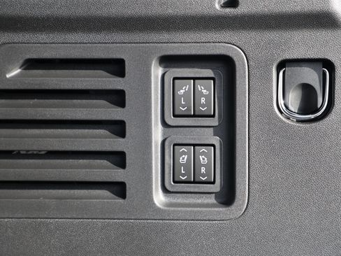 New 2026 GMC Acadia Denali w/ Super Cruise Package image 43