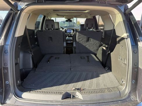 Used 2017 GMC Acadia Denali image 32