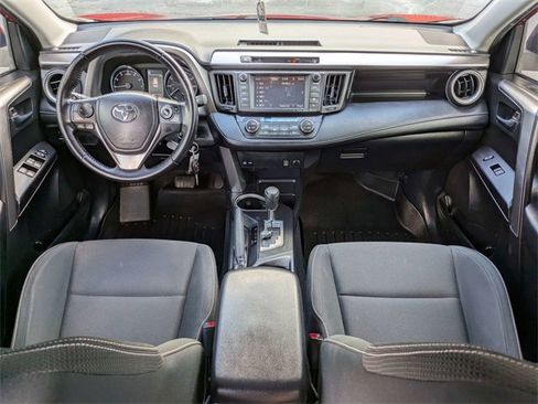 Used 2016 Toyota RAV4 XLE image 14