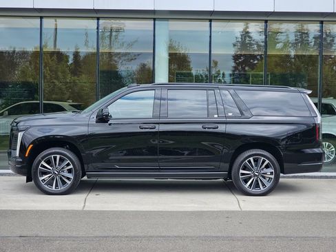 New 2026 Cadillac Escalade ESV Sport w/ Touring Package AWD/4WD image 2