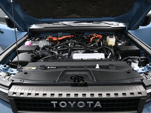 Certified 2026 Toyota Land Cruiser w/ Premium Package AWD/4WD image 44