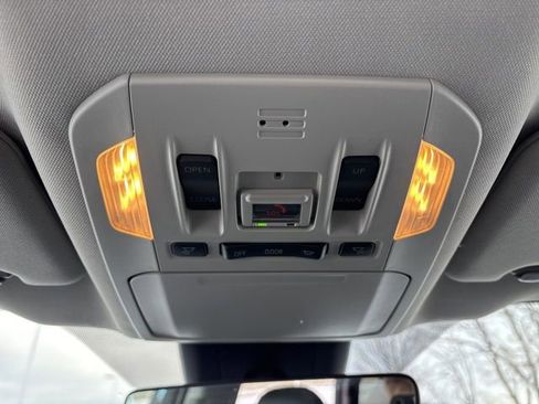 Certified 2023 Toyota Highlander XLE image 42