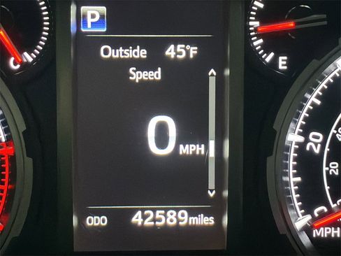 Used 2022 Toyota 4Runner Limited image 35