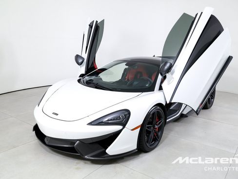 Used 2017 McLaren 570S Coupe RWD image 5