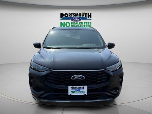 Certified 2025 Ford Escape ST-Line Elite w/ Class II Trailer Tow Package AWD/4WD image 10