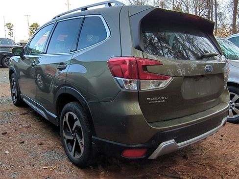 Used 2023 Subaru Forester Touring image 7