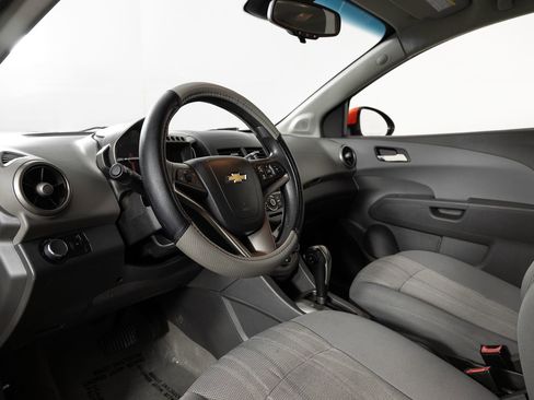 Used 2012 Chevrolet Sonic LT image 13