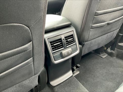 Used 2021 Subaru Forester Premium image 29