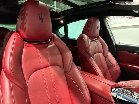 Used 2019 Maserati Levante GranSport AWD/4WD image 53