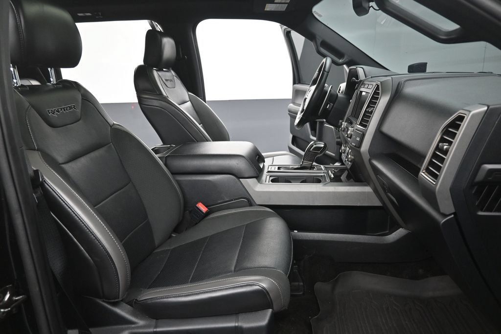 Used 2019 Ford F150 Raptor w/ Equipment Group 802A Luxury AWD/4WD image 16