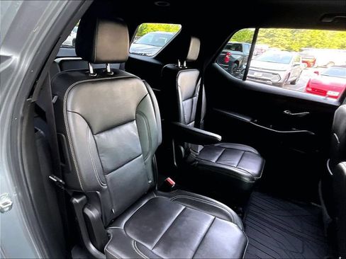 Used 2023 Chevrolet Traverse LT AWD/4WD image 15