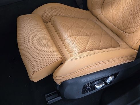 New 2026 BMW X6 xDrive40i image 13